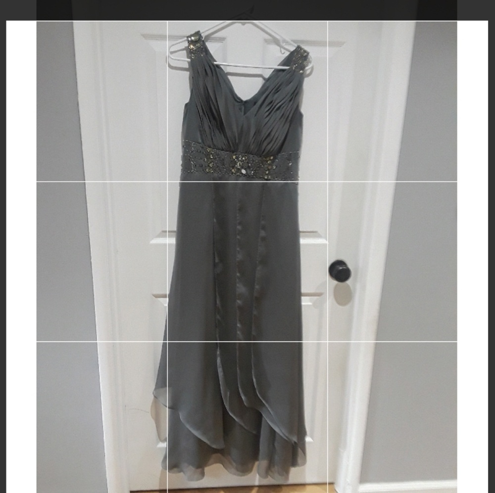BEAUTIFUL EVENING DRESS